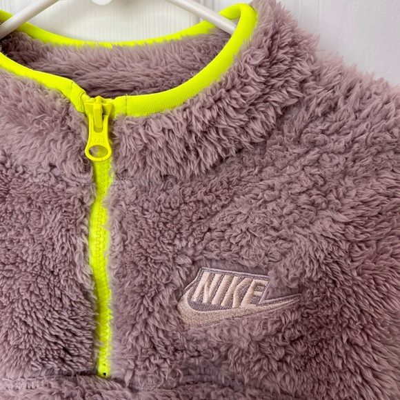 Nike fleece cropped quarter zip - Picture 2 of 4